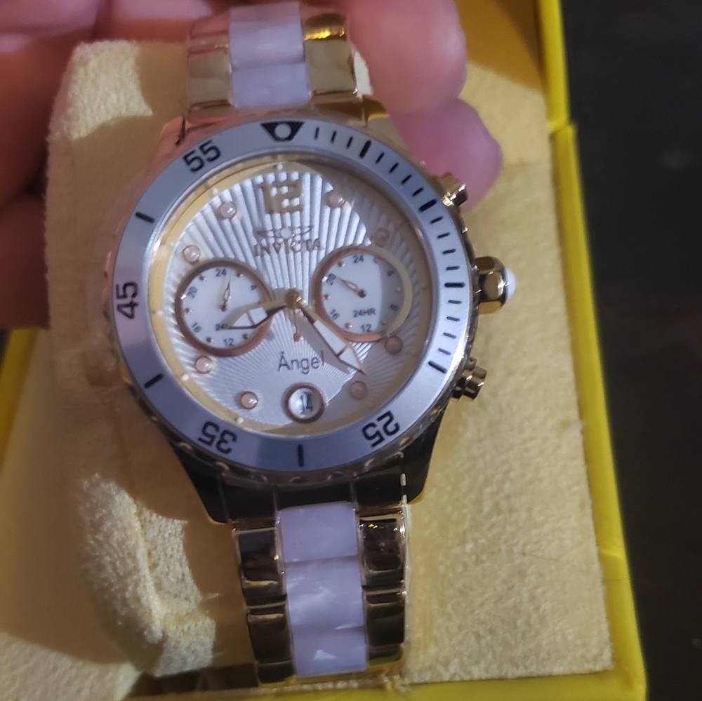 NIB 24702Women's Angel Stainless Steel with Silver Marbleized Resin Silver